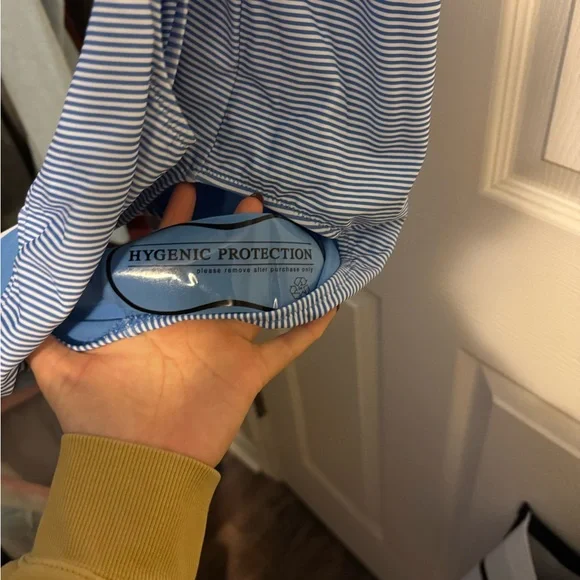 NWT Vineyard Vines Light Blue One-Piece Swimsuit in Cornflower - Picture 5 of 6